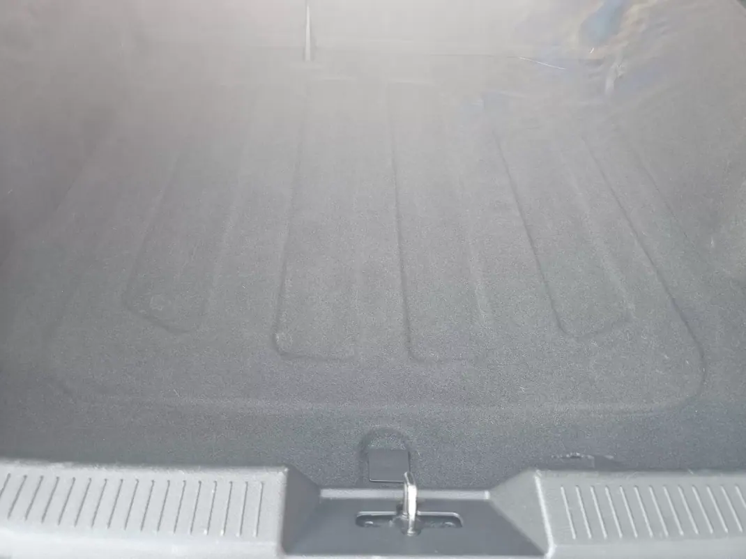 Chevrolet Aveo 2013 - 6990 EUR, 151000 km - AUTO.MOTO.pt - 151000km - foto 12 de 13