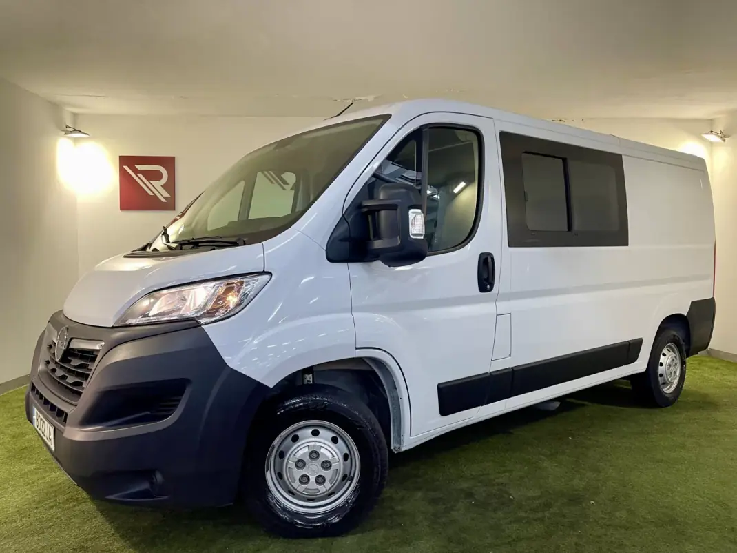 Opel Movano 2023 - 29500 EUR, 82000 km - AUTO.MOTO.pt - 82000km - foto 1 de 30