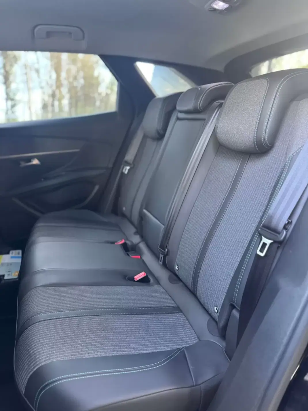 Peugeot 3008 2022 - 23500 EUR, 113156 km - AUTO.MOTO.pt - 113156km - foto 10 de 19