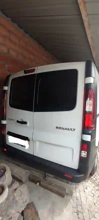 Renault Trafic 1.6DCi L1H1 2018 - 22800 EUR, 49500 km - AUTO.MOTO.pt - 49500km - foto 3 de 7