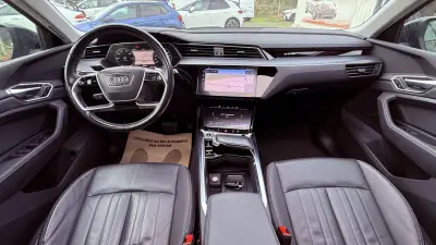 Audi e-tron Sportback 2020 - 31990 EUR, 80000 km - AUTO.MOTO.pt - 80000km - foto 27 de 43