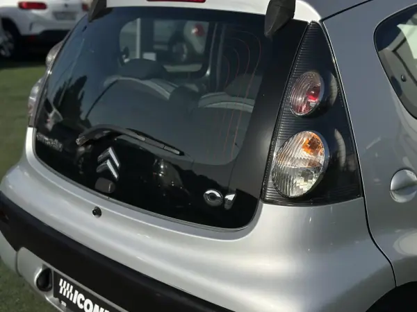 Citroën C1 2010 - 5490 EUR, 159000 km - AUTO.MOTO.pt - 159000km - foto 7 de 26