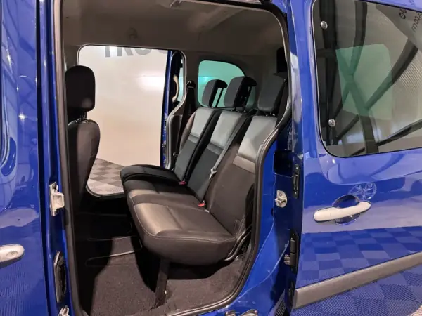 Renault Kangoo 2019 - 15900 EUR, 177924 km - AUTO.MOTO.pt - 177924km - foto 8 de 35