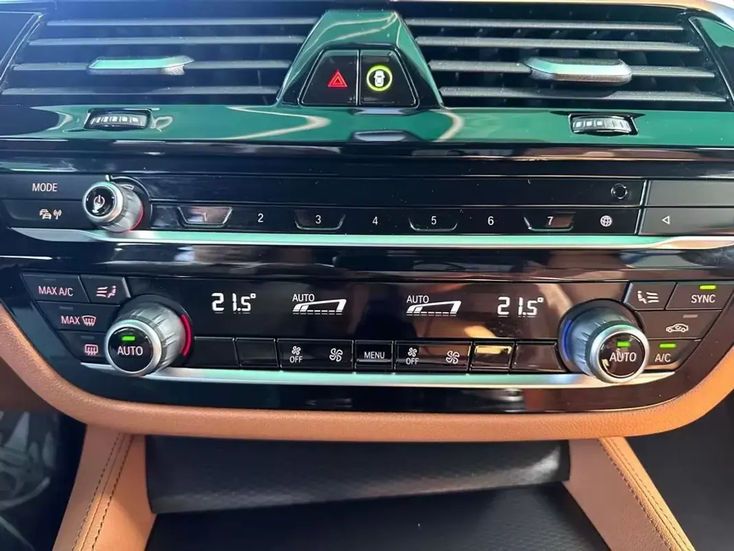 BMW 530e 2021 - 33900 EUR, 101252 km - AUTO.MOTO.pt - 101252km - foto 28 de 28