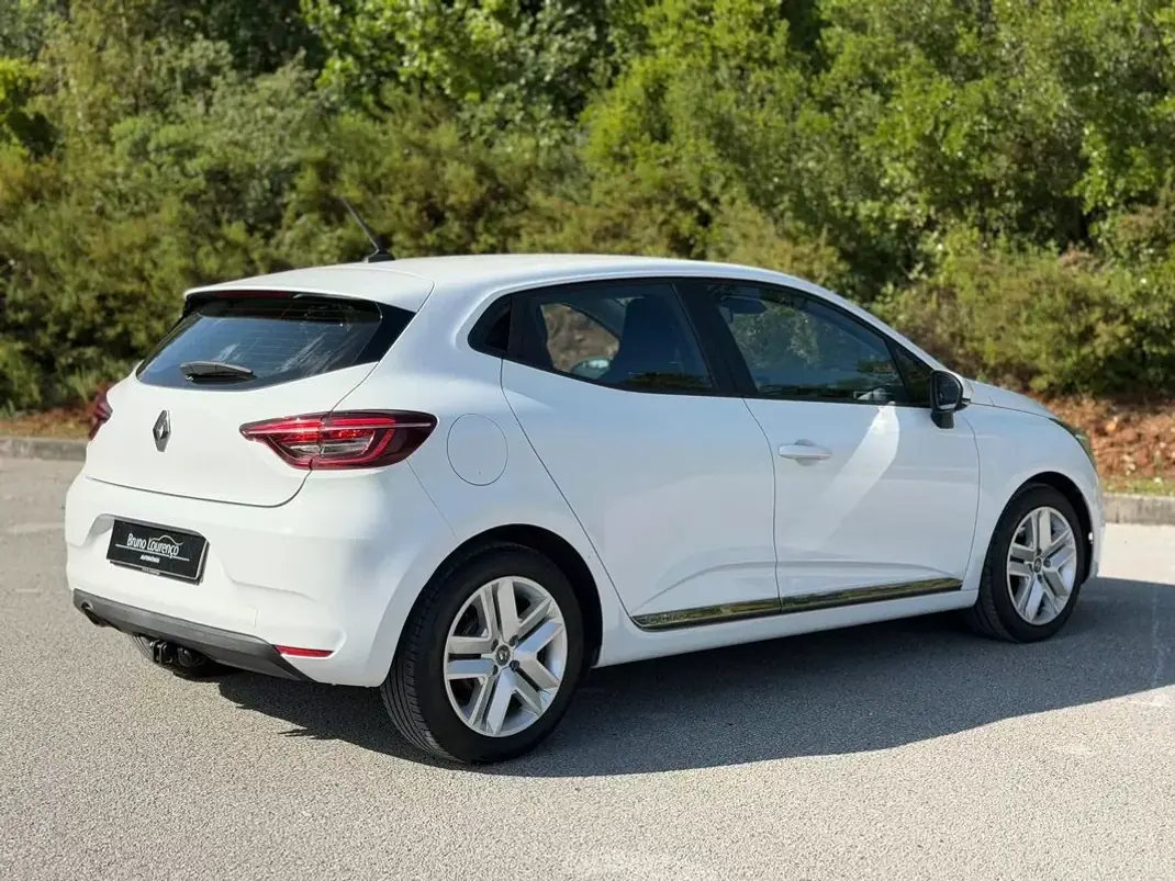 Renault Clio 2020 - 11900 EUR, 128138 km - 128138km - foto 7 de 21