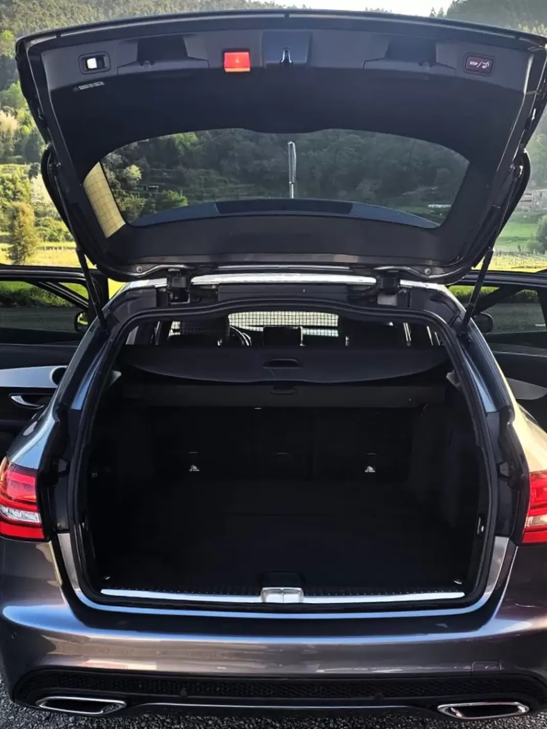 Mercedes-Benz C 220 2017 - 26500 EUR, 126000 km - AUTO.MOTO.pt - 126000km - foto 17 de 32