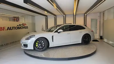 Porsche Panamera Sport Turismo 2024 - 119900 EUR, 45564 km - AUTO.MOTO.pt - 45564km - foto 13 de 63