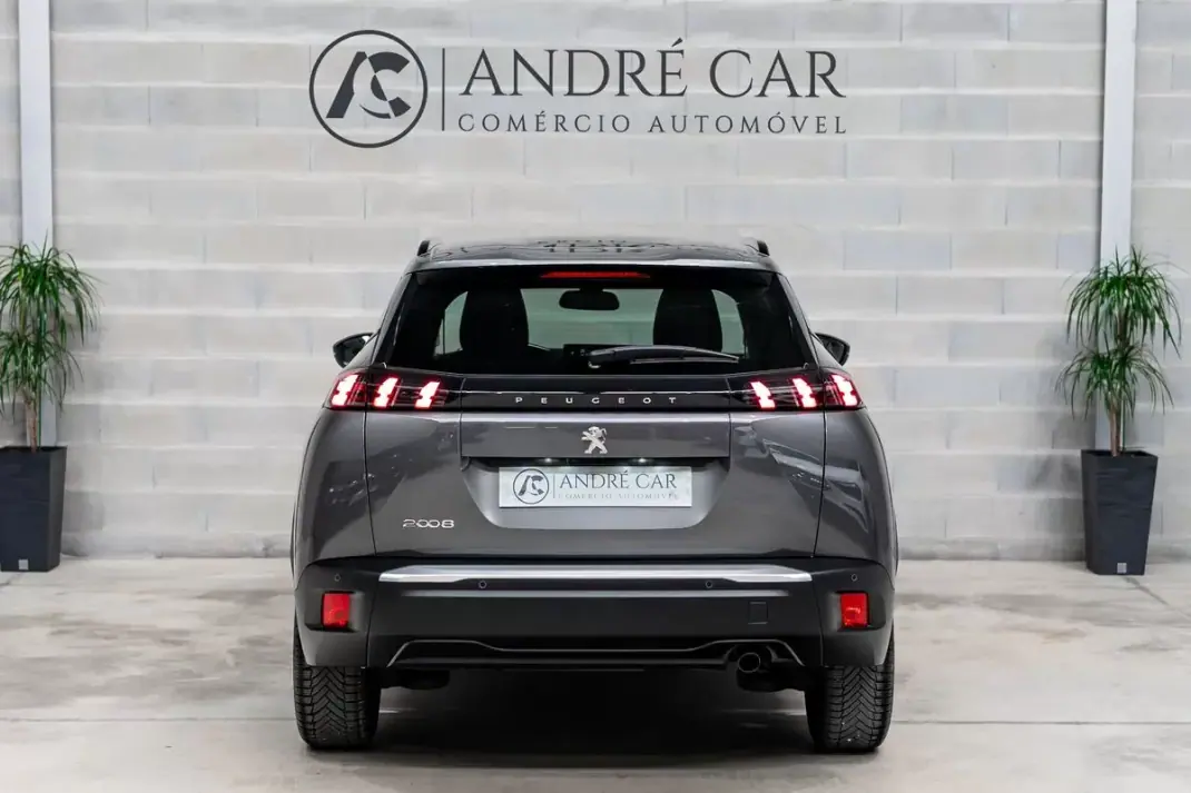 Peugeot 2008 2021 - 16450 EUR, 22568 km - AUTO.MOTO.pt - 22568km - foto 8 de 54
