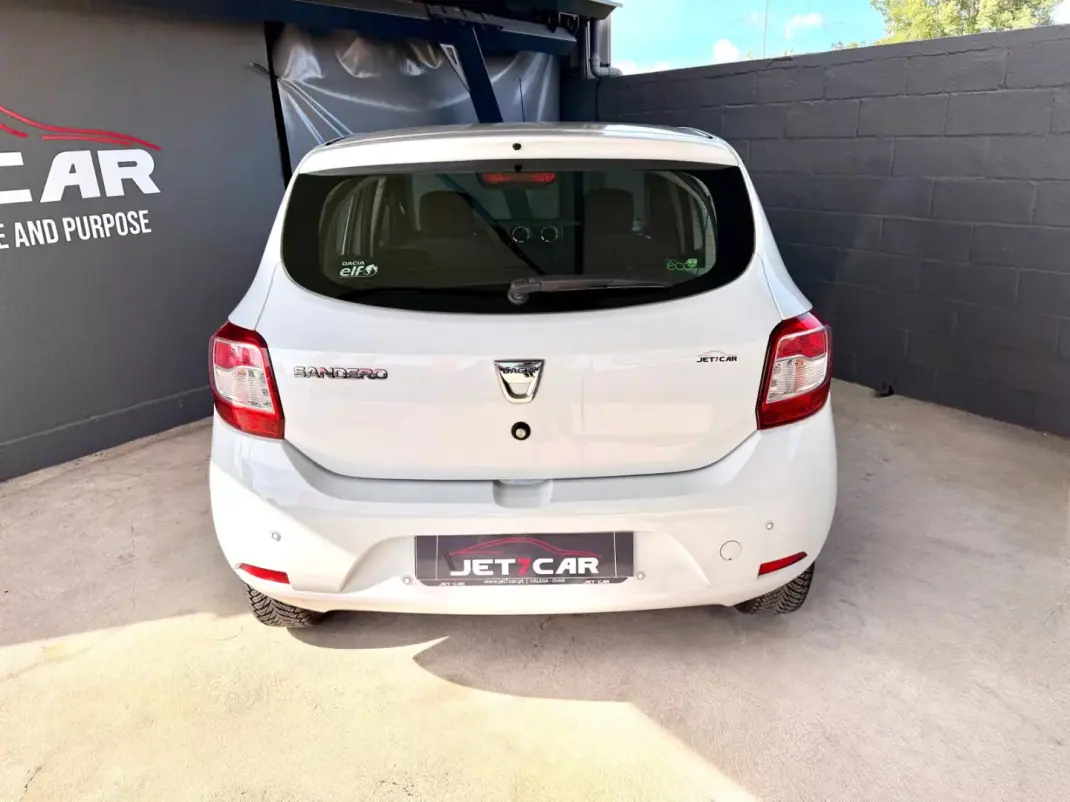 Dacia Sandero 2013 - 8490 EUR, 188792 km - AUTO.MOTO.pt - 188792km - foto 6 de 12