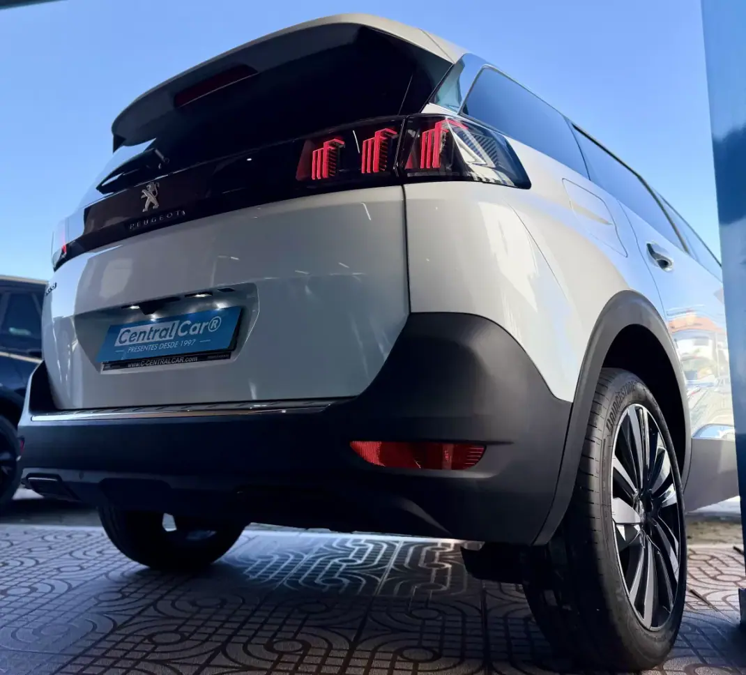 Peugeot 5008 2024 - 27950 EUR, 40000 km - AUTO.MOTO.pt - 40000km - foto 11 de 32