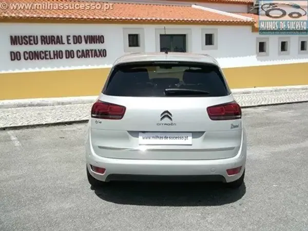 Citroën C4 Picasso 2017 - 14250 EUR, 154000 km - AUTO.MOTO.pt - 154000km - foto 4 de 21