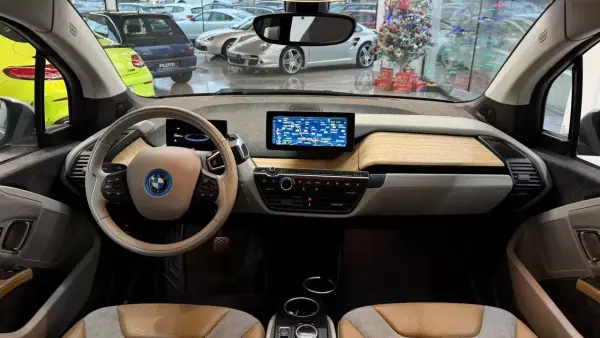 BMW i3 2014 - 15990 EUR, 54230 km - AUTO.MOTO.pt - 54230km - foto 18 de 36