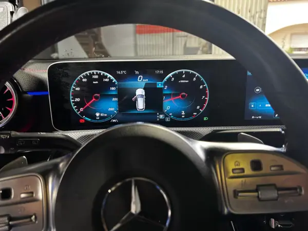 Mercedes-Benz CLA 200 2020 - 35500 EUR, 41690 km - AUTO.MOTO.pt - 41690km - foto 18 de 47