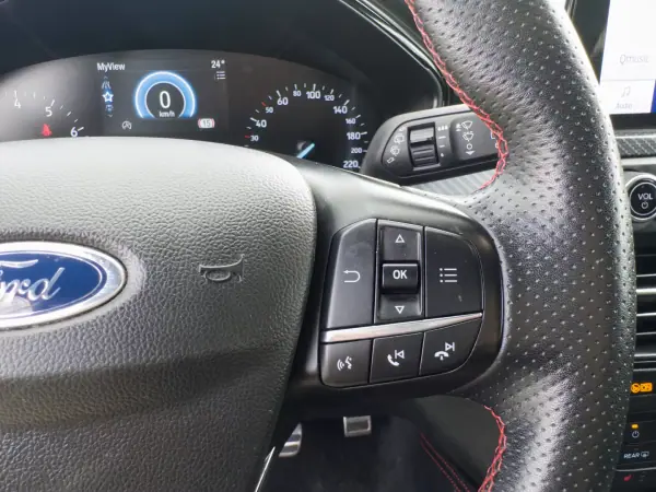 Ford Focus 2020 - 15990 EUR, 97000 km - AUTO.MOTO.pt - 97000km - foto 20 de 42