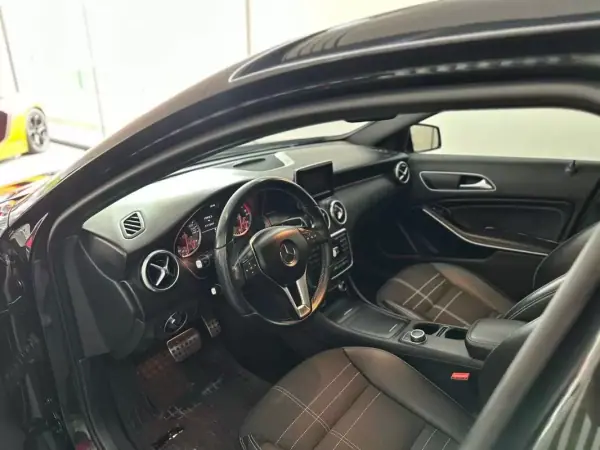 Mercedes-Benz A 180 2013 - 13490 EUR, 211541 km - AUTO.MOTO.pt - 211541km - foto 23 de 23