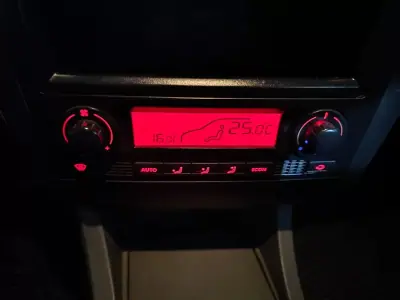 SEAT Ibiza 2007 - 3950 EUR, 300900 km - AUTO.MOTO.pt - 300900km - foto 25 de 30