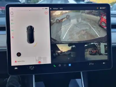 Tesla Model 3 2019 - 22500 EUR, 56000 km - AUTO.MOTO.pt - 56000km - foto 15 de 20