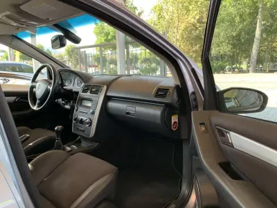 Mercedes-Benz A 180 2006 - 5950 EUR, 150000 km - AUTO.MOTO.pt - 150000km - foto 22 de 22