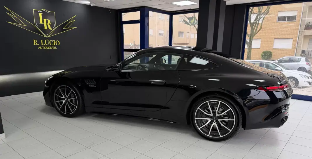 Mercedes-Benz AMG GT 2025 - 140000 EUR, 8886 km - AUTO.MOTO.pt - 8886km - foto 45 de 74