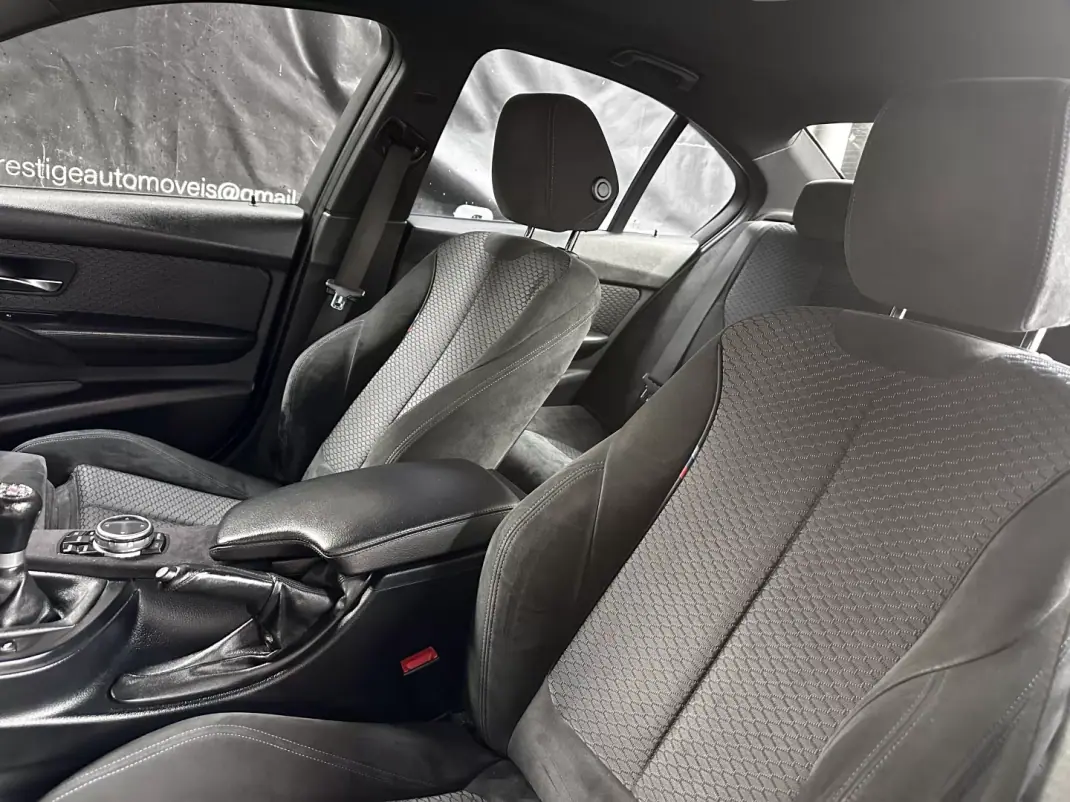 BMW 318 2014 - 18750 EUR, 237000 km - AUTO.MOTO.pt - 237000km - foto 31 de 40