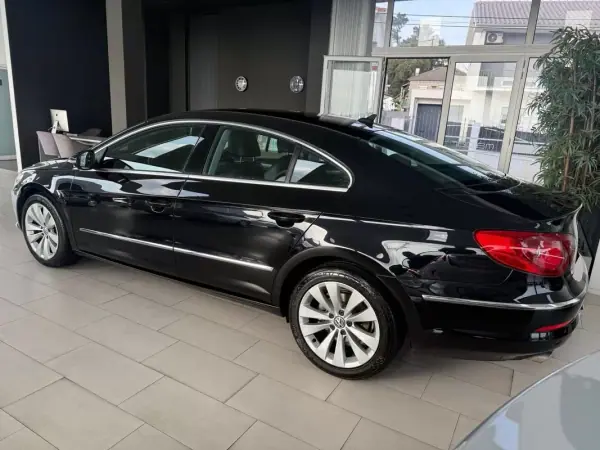 Volkswagen Passat CC 2010 - 13990 EUR, 162335 km - AUTO.MOTO.pt - 162335km - foto 16 de 21