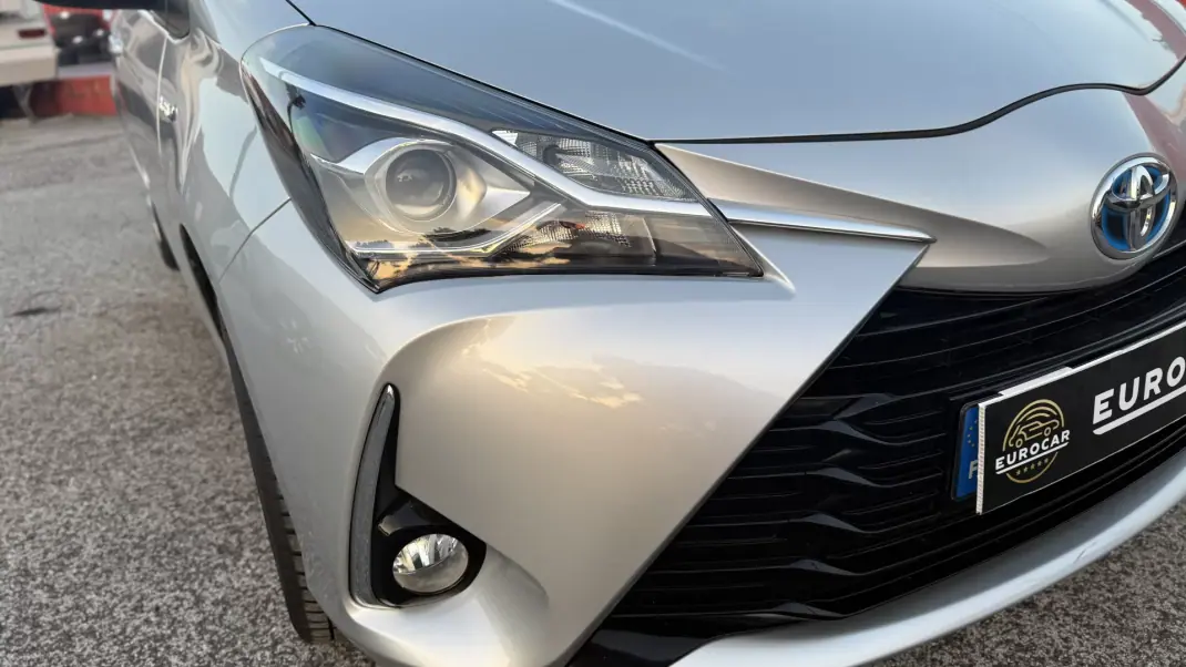 Toyota Yaris 2019 - 13880 EUR, 116435 km - AUTO.MOTO.pt - 116435km - foto 15 de 33