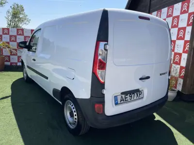 Renault 2021 - 14990 EUR, 90915 km - AUTO.MOTO.pt - 90915km - foto 4 de 17