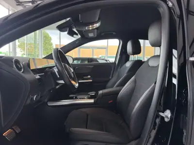 Mercedes-Benz GLA 250 2022 - 36950 EUR, 56657 km - AUTO.MOTO.pt - 56657km - foto 4 de 10