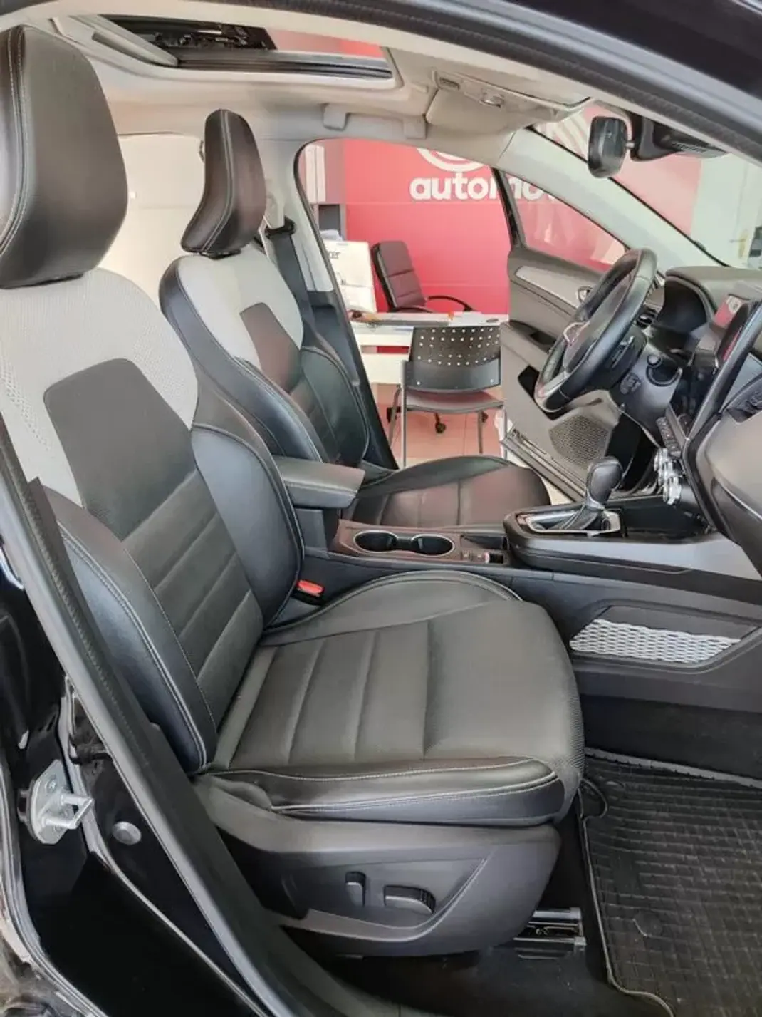 Renault Arkana 2022 - 20750 EUR, 60000 km - AUTO.MOTO.pt - 60000km - foto 18 de 37