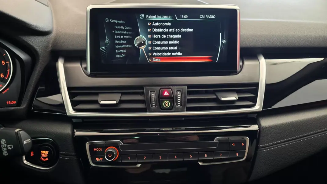 BMW 216 Active Tourer 2017 - 16990 EUR, 118407 km - AUTO.MOTO.pt - 118407km - foto 46 de 72