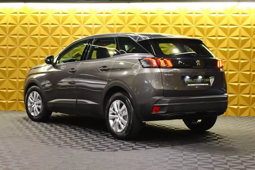 Peugeot 3008 2021 - 16750 EUR, 119000 km - 119000km - foto 10 de 29