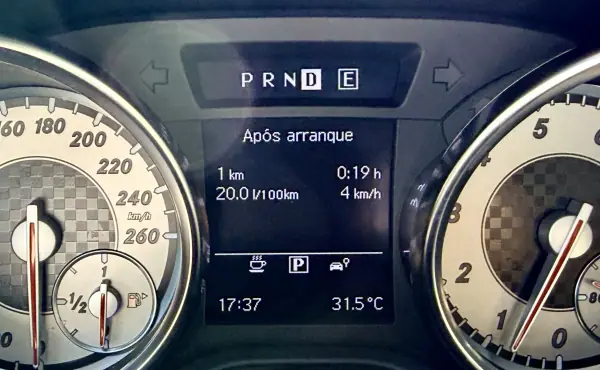 Mercedes-Benz SLK 200 2011 - 25950 EUR, 116975 km - AUTO.MOTO.pt - 116975km - foto 53 de 80