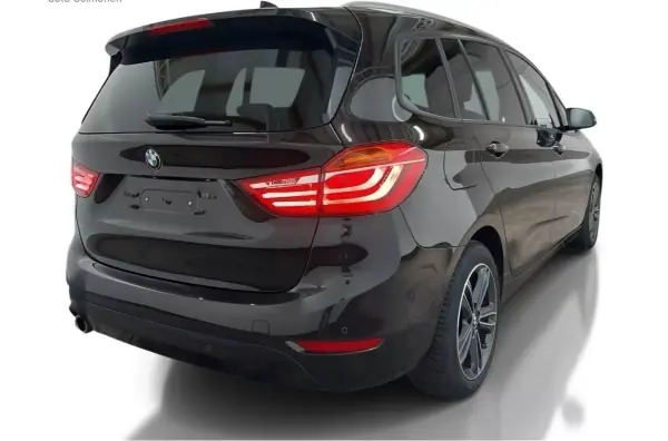 BMW 218 Gran Tourer 2018 - 19990 EUR, 126000 km - AUTO.MOTO.pt - 126000km - foto 16 de 23