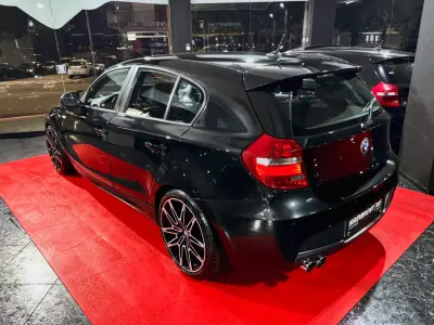 BMW 118 2011 - 13490 EUR, 221686 km - AUTO.MOTO.pt - 221686km - foto 4 de 20
