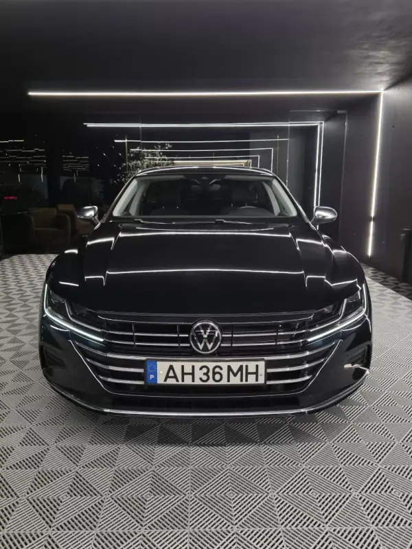 Volkswagen Arteon Shooting Brake 2021 - 27750 EUR, 98000 km - AUTO.MOTO.pt - 98000km - foto 7 de 22