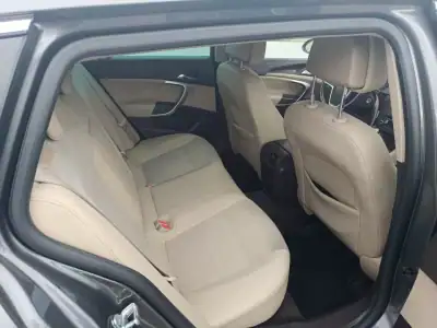 Opel Insignia 2010 - 7500 EUR, 206000 km - AUTO.MOTO.pt - 206000km - foto 29 de 31