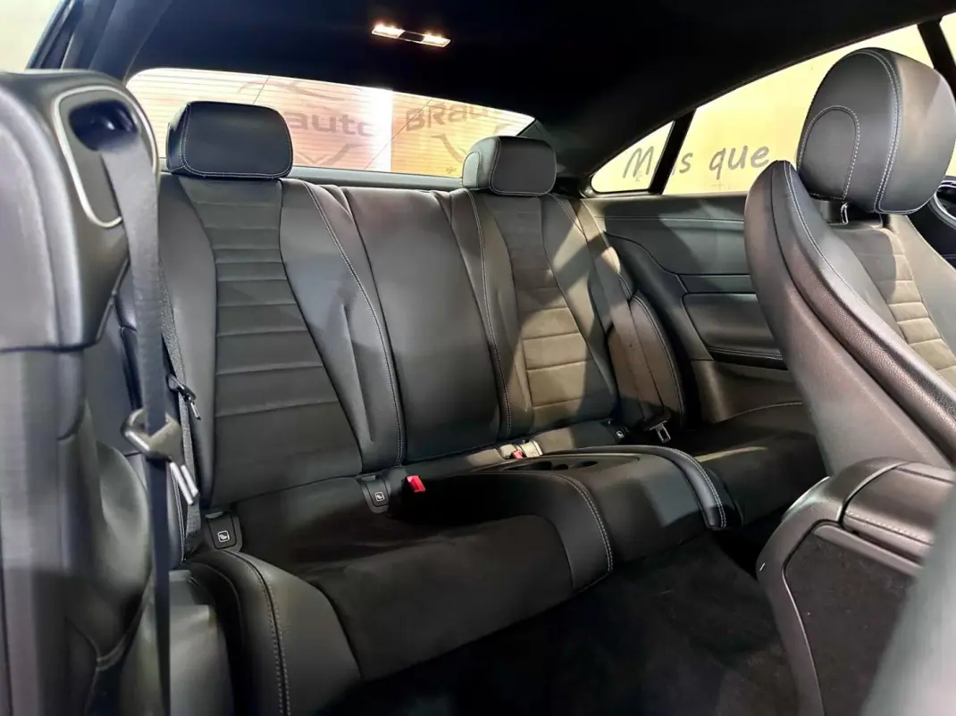 Mercedes-Benz E 220 2020 - 43900 EUR, 124551 km - AUTO.MOTO.pt - 124551km - foto 16 de 35