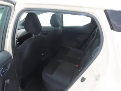 Nissan Micra 2021 - 13900 EUR, 49000 km - AUTO.MOTO.pt - 49000km - foto 7 de 7