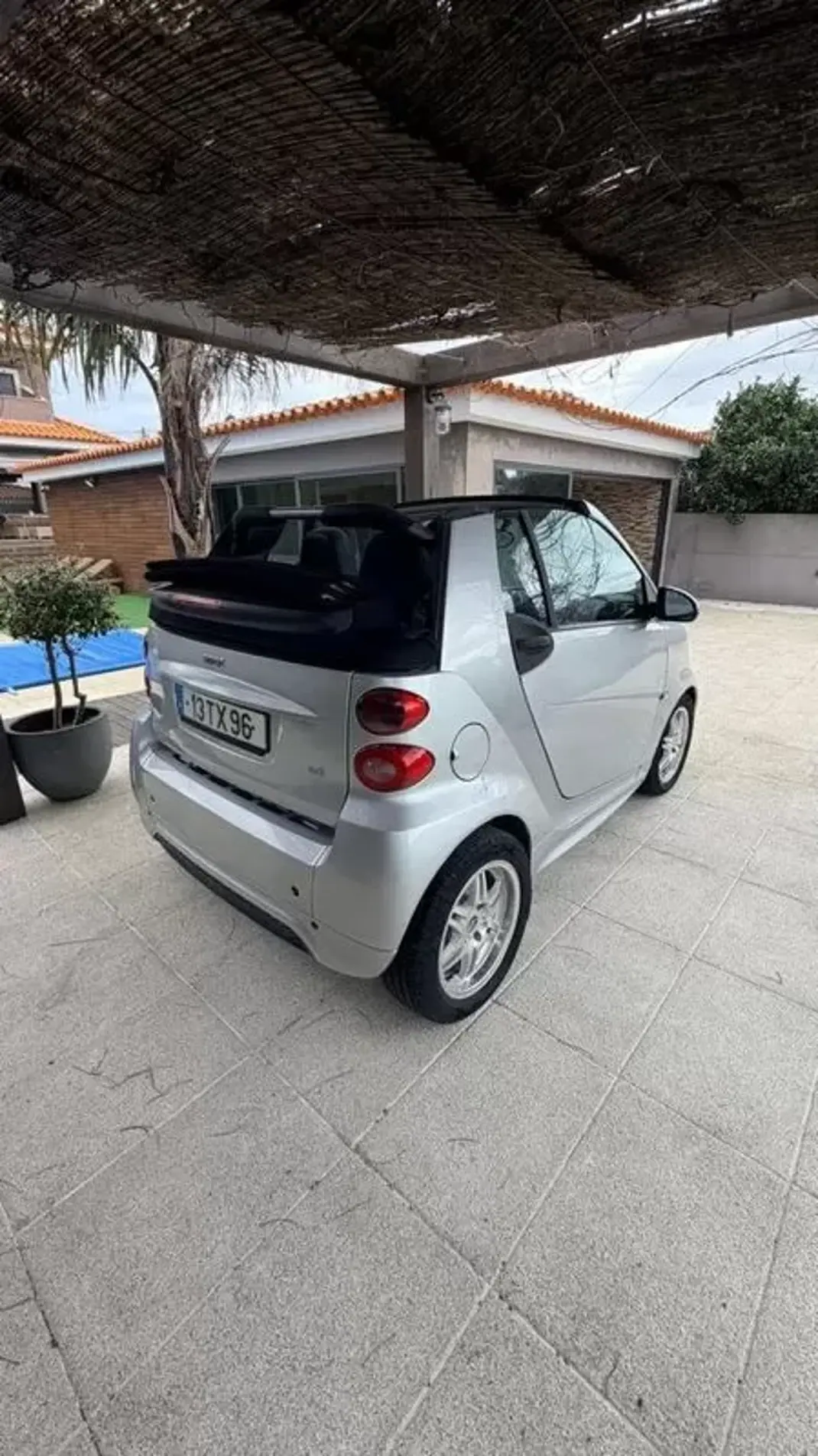 Smart Fortwo Cabrio 2013 - 7999 EUR, 113669 km - AUTO.MOTO.pt - 113669km - foto 13 de 25