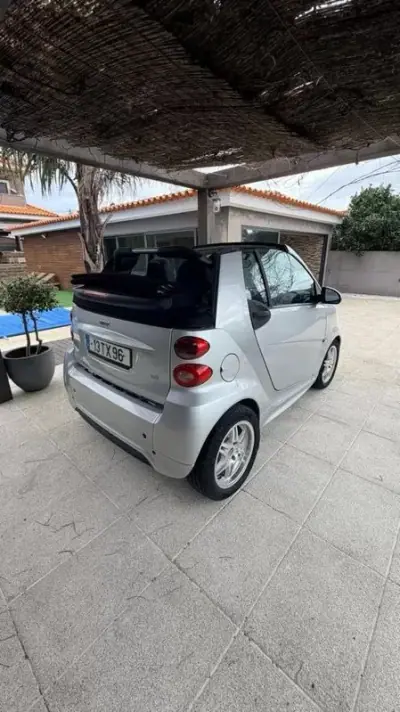 Smart Fortwo Cabrio 2013 - 7999 EUR, 113669 km - AUTO.MOTO.pt - 113669km - foto 13 de 25