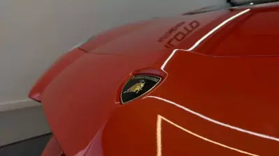 Lamborghini Aventador 2012 - 349900 EUR, 17929 km - AUTO.MOTO.pt - 17929km - foto 4 de 39