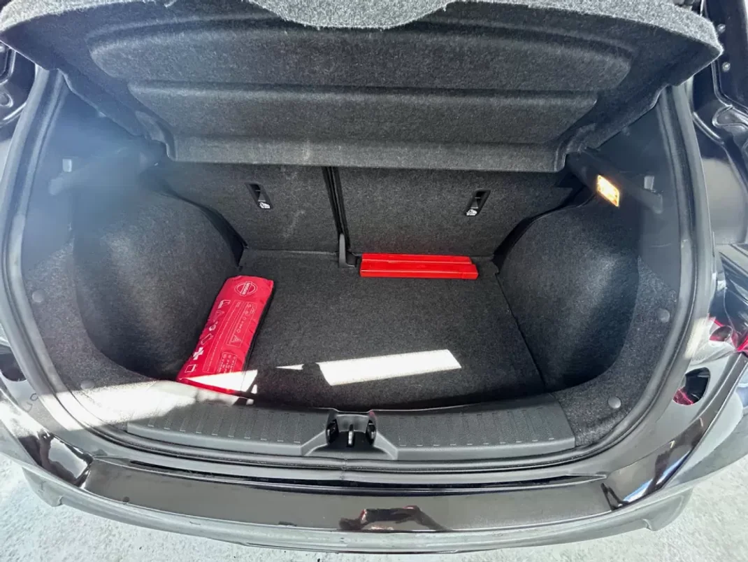 Nissan Micra 2019 - 11990 EUR, 71690 km - AUTO.MOTO.pt - 71690km - foto 22 de 22