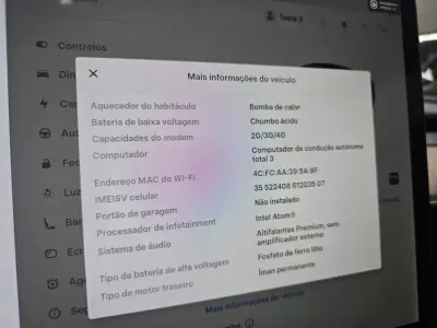 Tesla Model 3 2021 - 26450 EUR, 64959 km - AUTO.MOTO.pt - 64959km - foto 32 de 53
