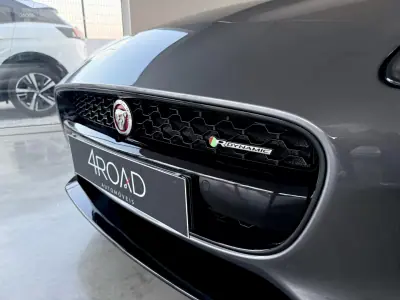 Jaguar F-Type 2018 - 46000 EUR, 64300 km - AUTO.MOTO.pt - 64300km - foto 16 de 135