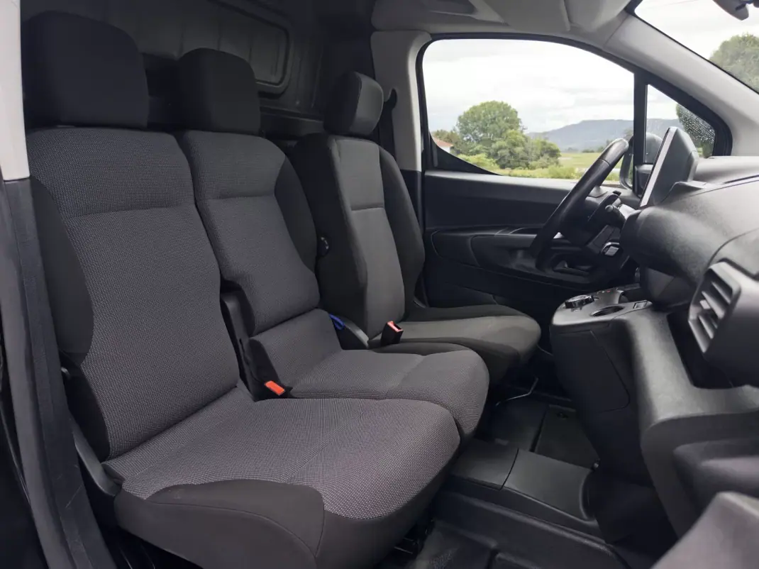 Citroën Berlingo 2020 - 14990 EUR, 148000 km - 148000km - foto 14 de 33