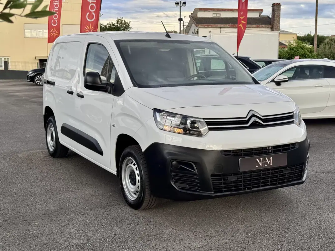 Citroën 2021 - 16500 EUR, 52000 km - AUTO.MOTO.pt - 52000km - foto 7 de 21