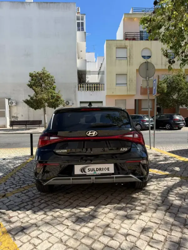 Hyundai i20 2024 - 19500 EUR, 8969 km - AUTO.MOTO.pt - 8969km - foto 6 de 8