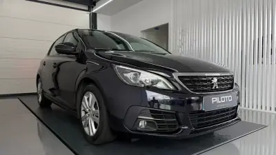 Peugeot 308 2019 - 15990 EUR, 117723 km - AUTO.MOTO.pt - 117723km - foto 5 de 23