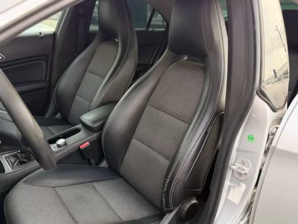 Mercedes-Benz CLA 200 2014 - 14500 EUR, 257000 km - 257000km - foto 10 de 14