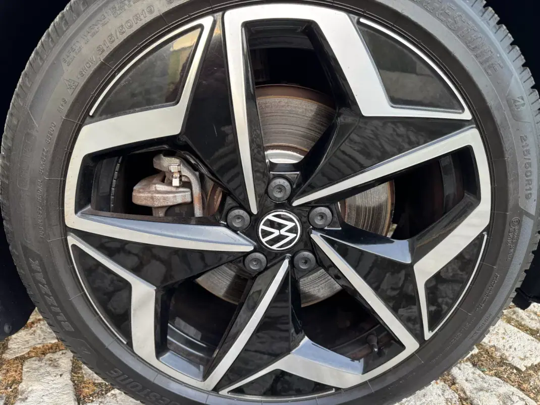 Volkswagen ID.3 2020 - 19900 EUR, 93000 km - AUTO.MOTO.pt - 93000km - foto 44 de 44